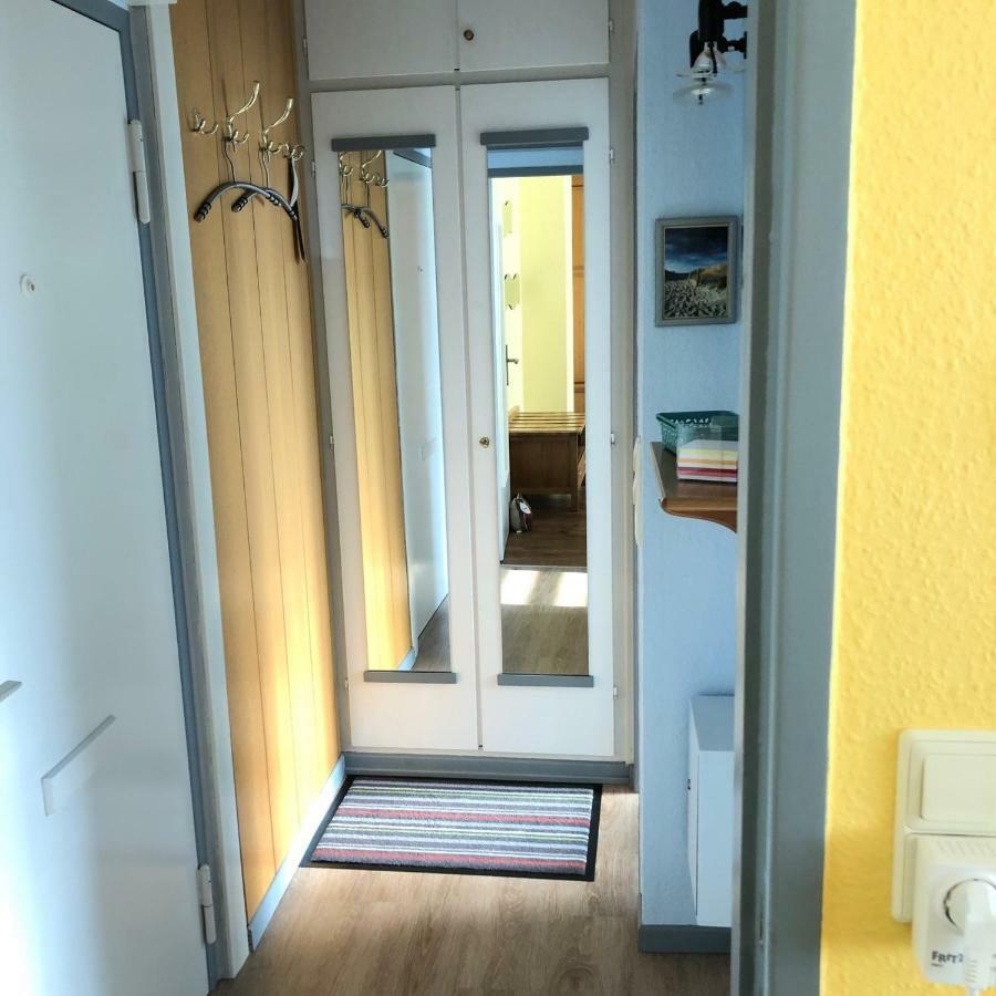 Haus Tertius - Strand- Und Hafennahe Ruhige Ferienwohnung Busum Exterior photo